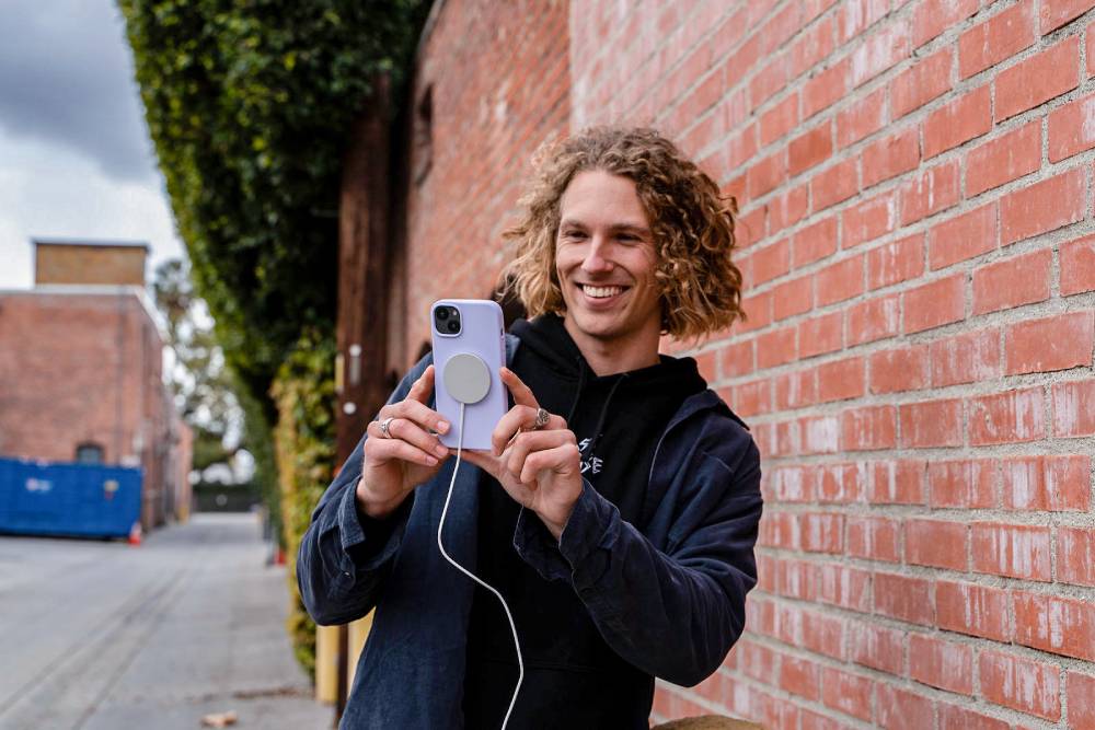 uBear Touch Mag Case для iPhone 15 Фиолетовый