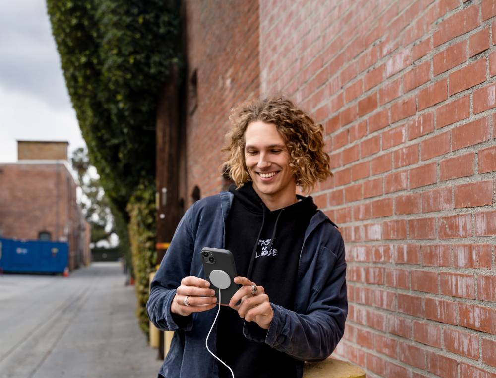 uBear Touch Mag Case для iPhone 15 Черный