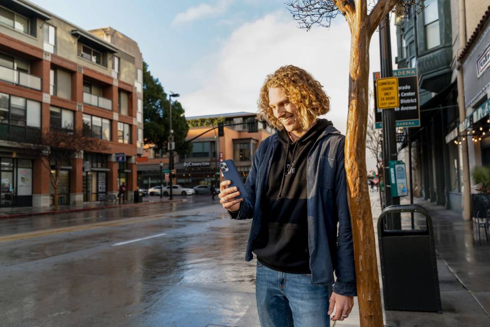 uBear Touch Mag Case для iPhone 15 Pro Max Темно-синий