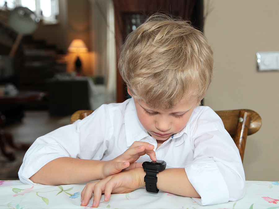 Elari Kidphone 3G с голосовым помощником Black