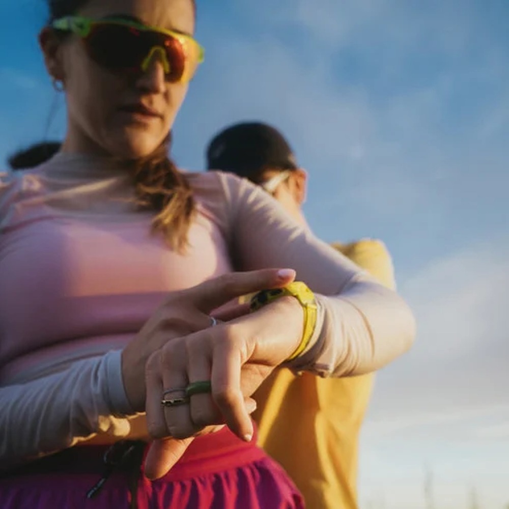 Умные часы Suunto Run, лимонные SS051111000