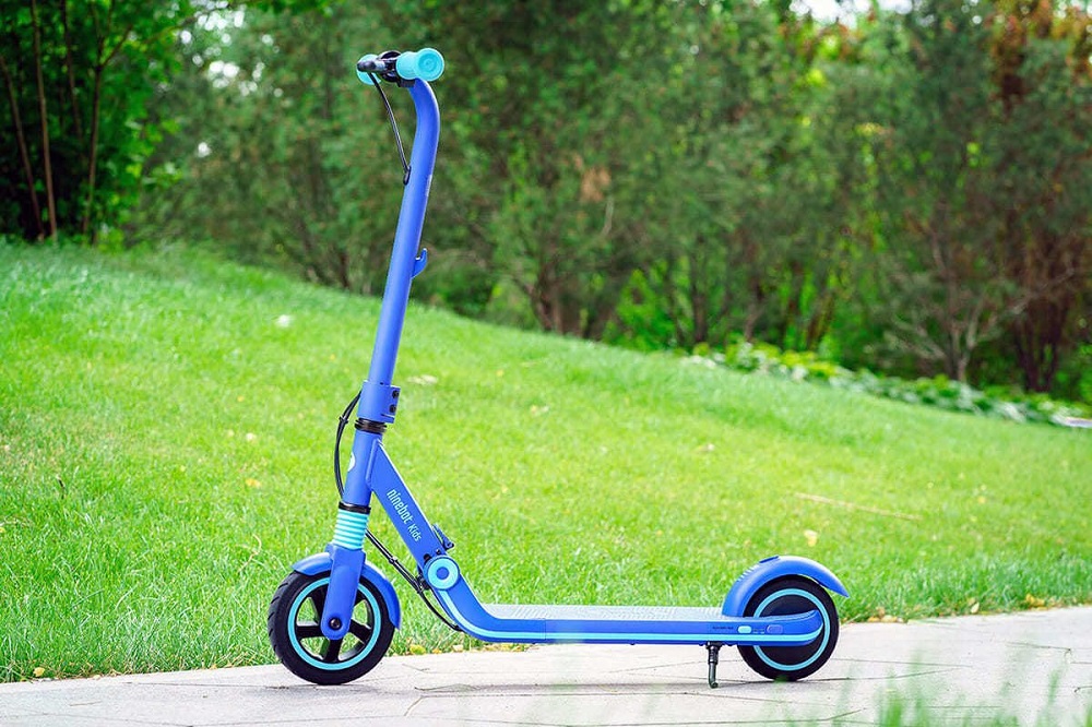 Ninebot eKickScooter Zing E8 Blue
