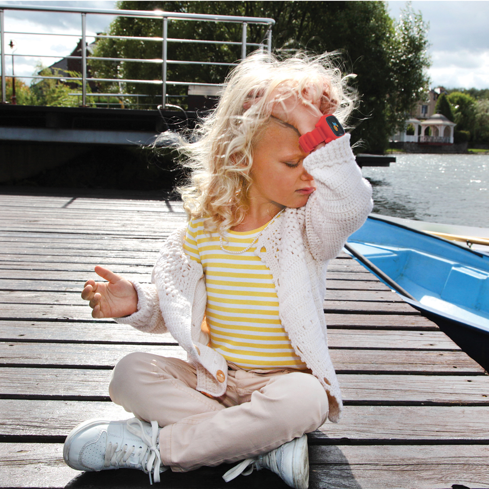 Elari Kidphone 3G с голосовым помощником Red