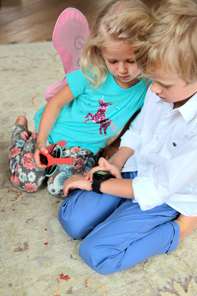 Elari Kidphone 3G с голосовым помощником Red